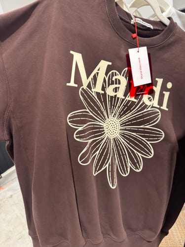 Customer photo review of MARDI MERCREDI -  SWEATSHIRT FLOWERMARDI_BROWN CREAM