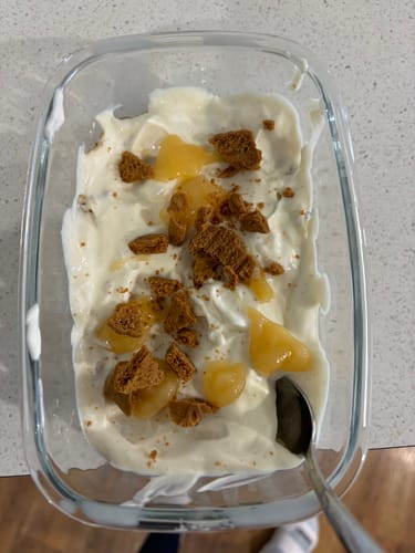Customer photo review of Vanilla Pavlova