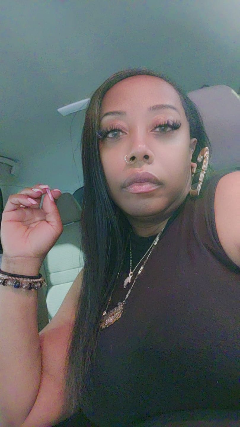 Customer photo review of Hidrocor AVELA Brown Prescription Colored Contact Lenses