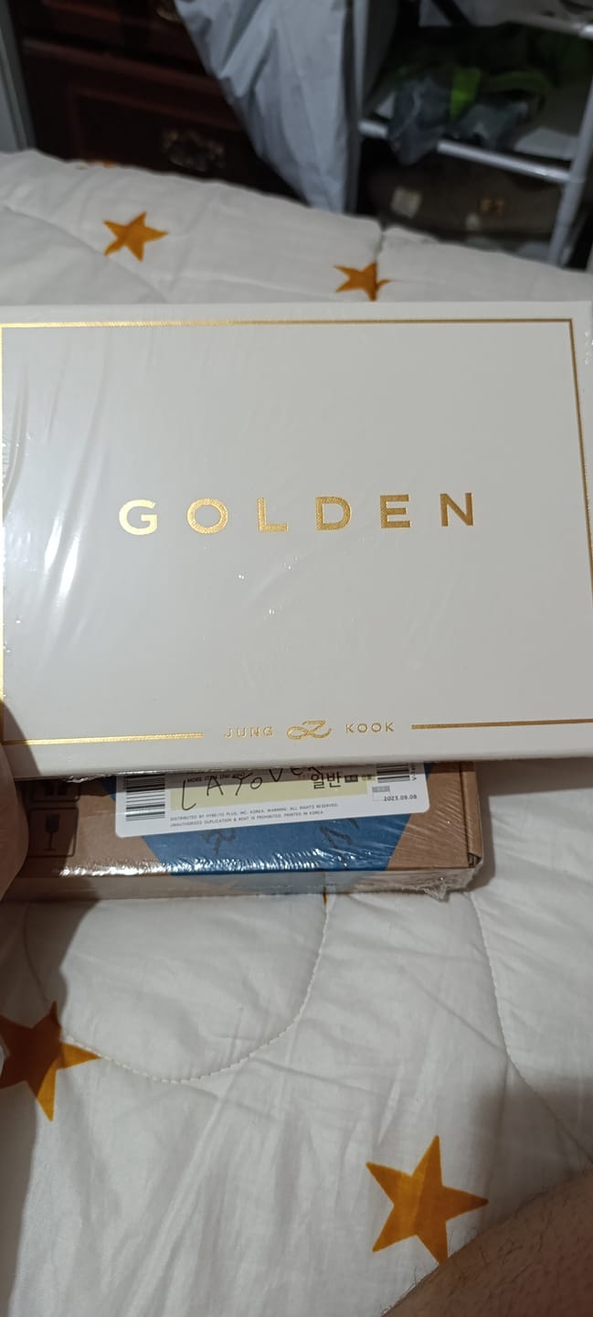 Customer photo review of BTS JUNGKOOK - GOLDEN 1ST SOLO ALBUM