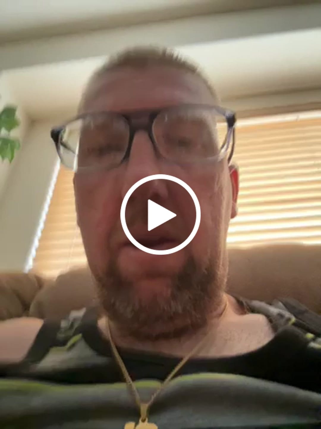 Customer video review of .308 Real Bullet Casing Refillable Twist Pen - Tactical Gift Box - Polished Brass