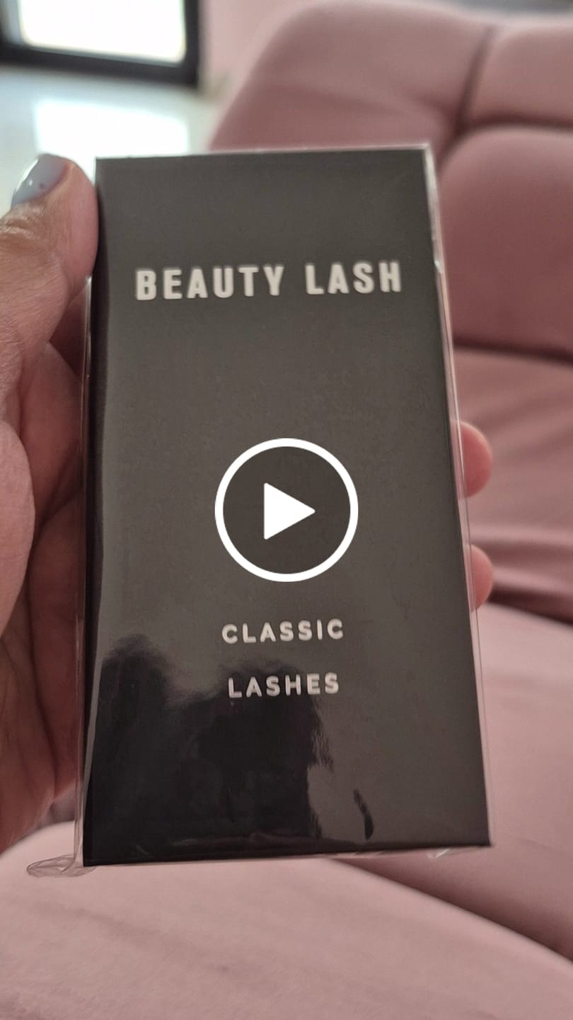 Customer video review of Mixed Classic Lashes