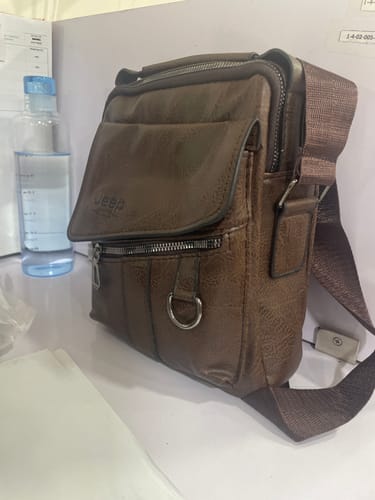 Customer photo review of Lot Imported leather Messenger bag