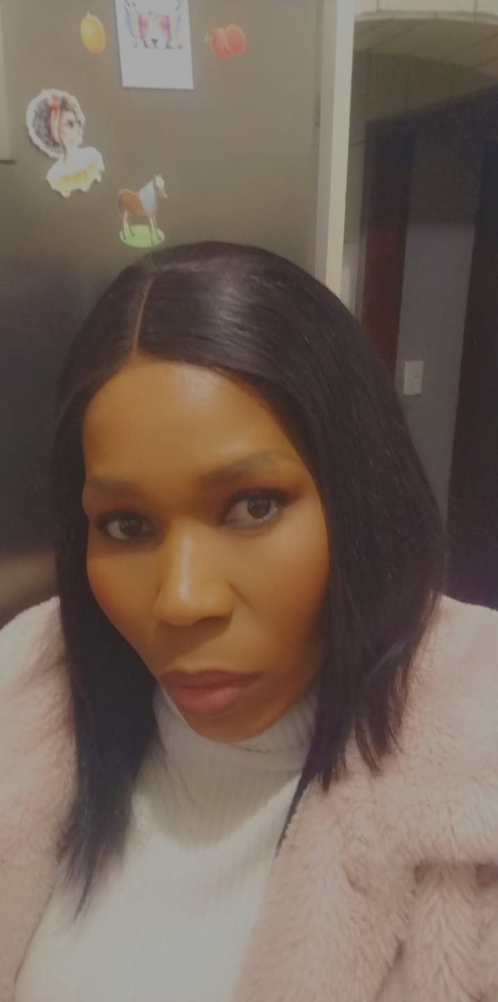 Customer photo review of Brazilian Beginner Wig Kim K