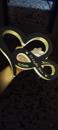 Customer photo review of Lampada personalizzata in legno  con cuore e Infinito intrecciati - Amore Infinito
