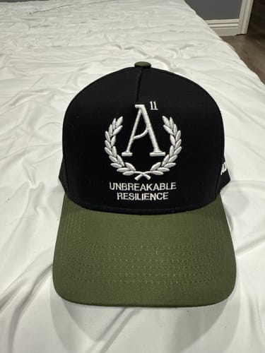 Customer photo review of Crest Snapback (Black/Moss)