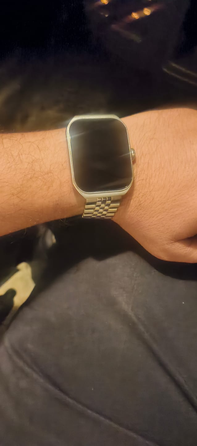Customer photo review of Prestige Chain Smartwatch + Silicon Strap