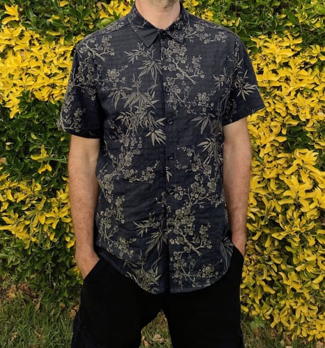 Customer photo review of Chemise élégante décontractée à manches courtes avec imprimé floral rétro