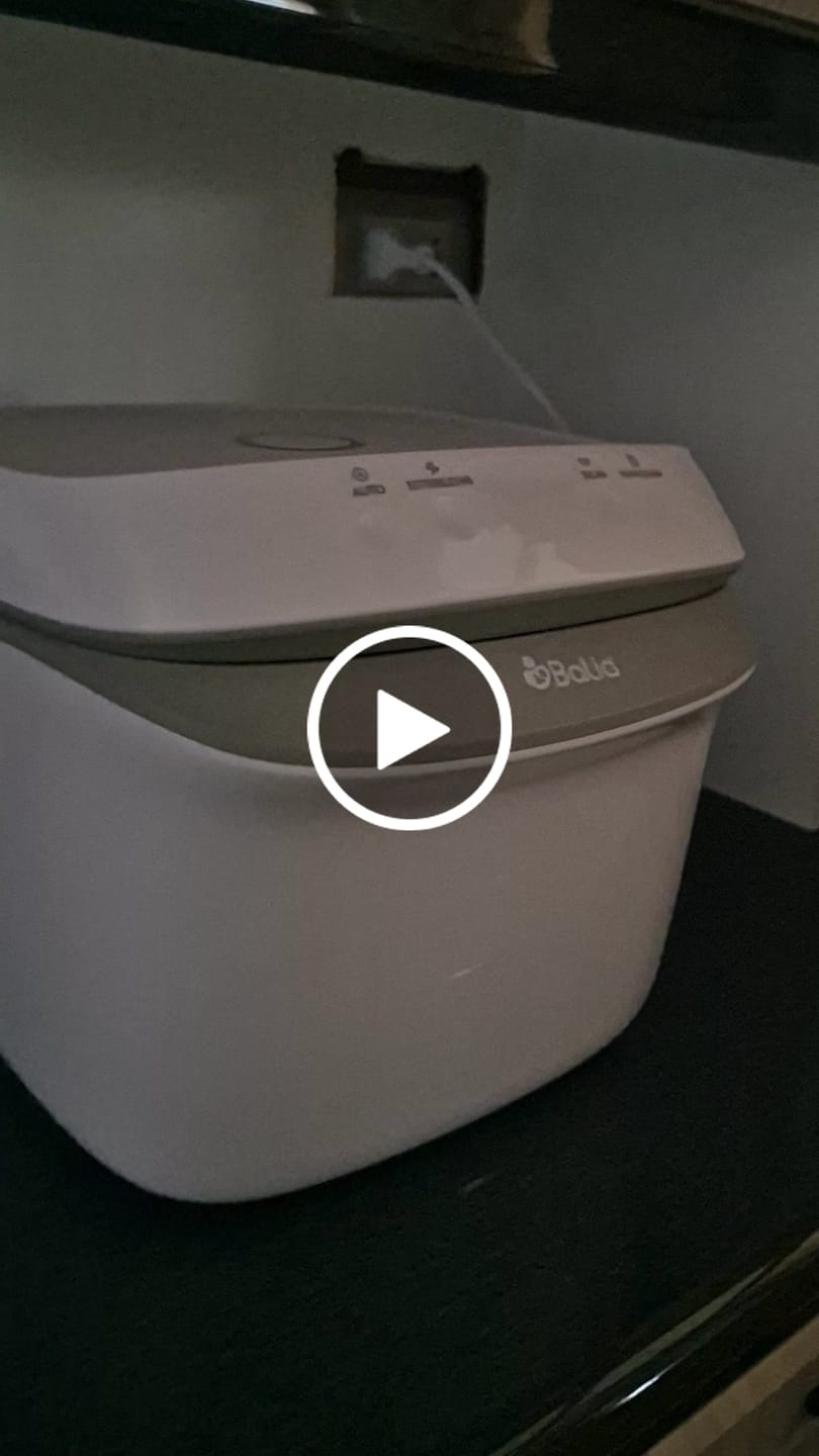Customer video review of Esterilizador de mamaderas con Secador
