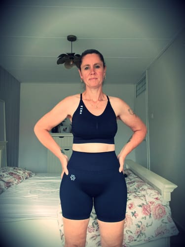 Customer photo review of SHORT ZWART