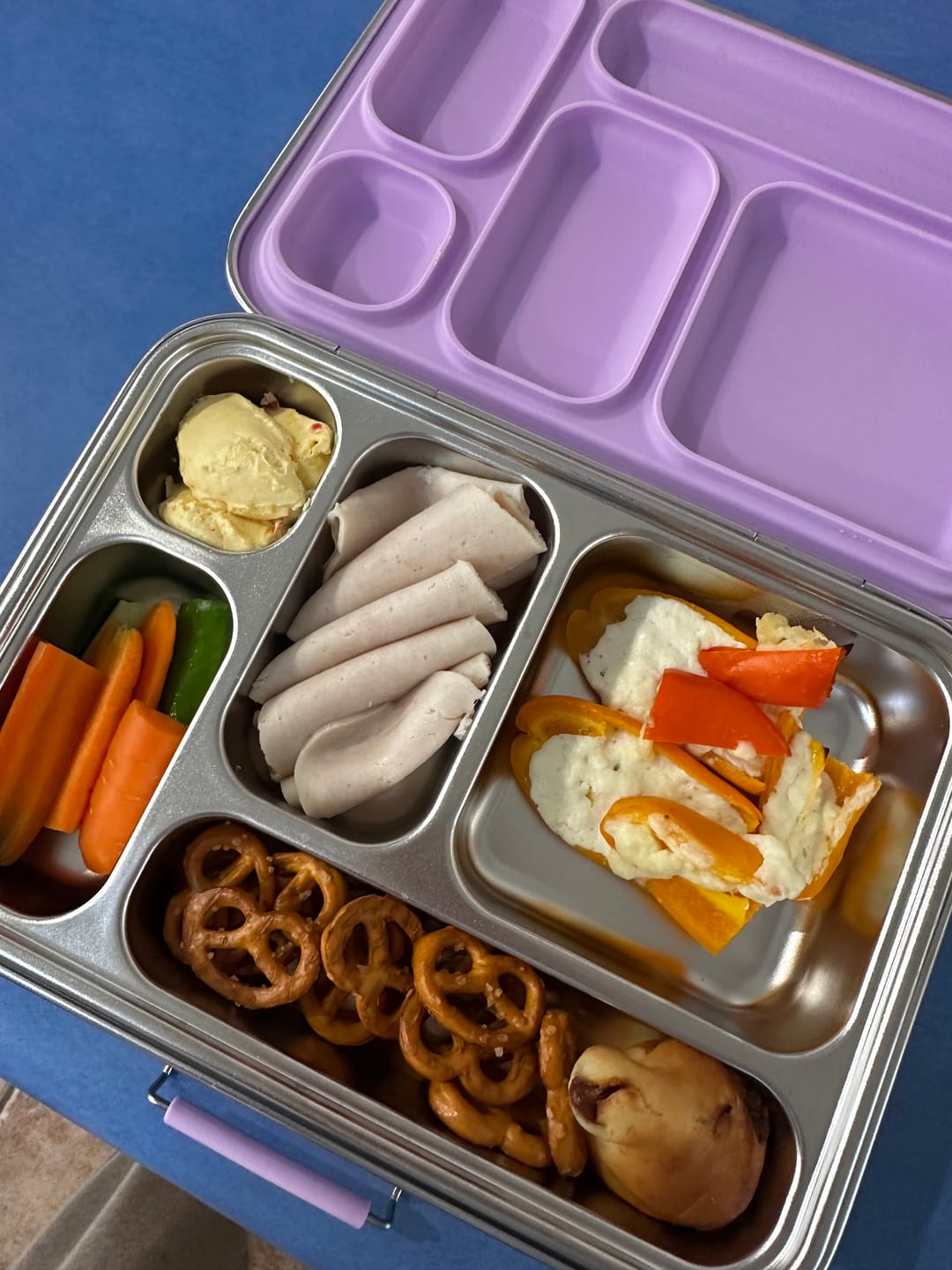 Customer photo review of ecococoon 5 Compartment Stainless Steel Bento Box - Limoncello
