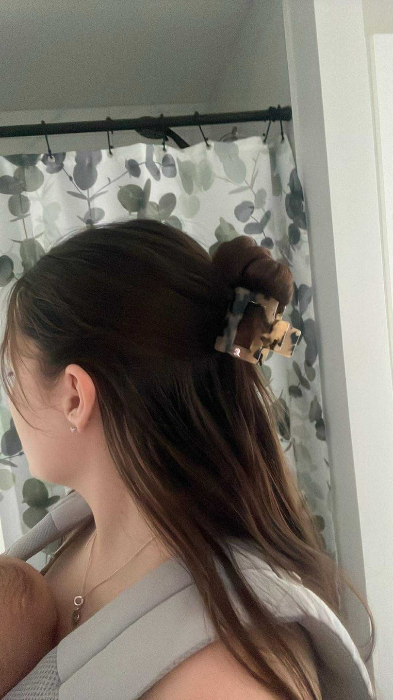 Customer photo review of Desire Claw Clip