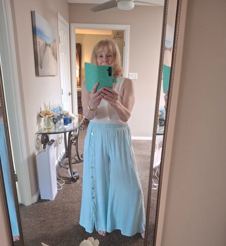 Customer photo review of Meo Linen Milena Button Pants (Jade)