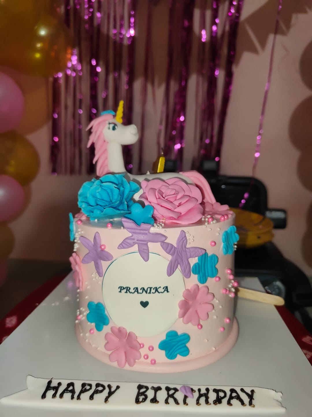 Customer photo review of Unicorn Lush Hair Cake