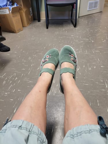 Customer photo review of SupportPlus™ Non-slip orthopedic shoes + FREE INSOLES