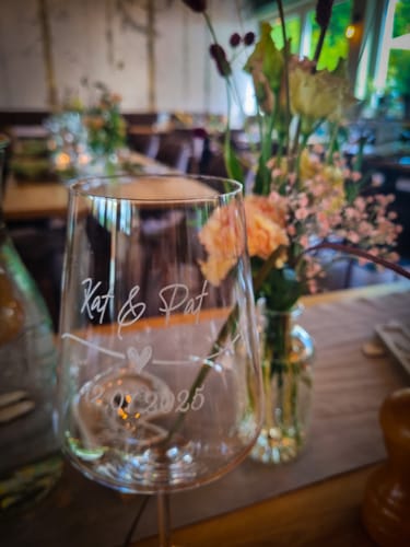 Kundenbewertung mit Foto zu Leonardo Gläser mit Gravur im "Wedding Love" Design als Set