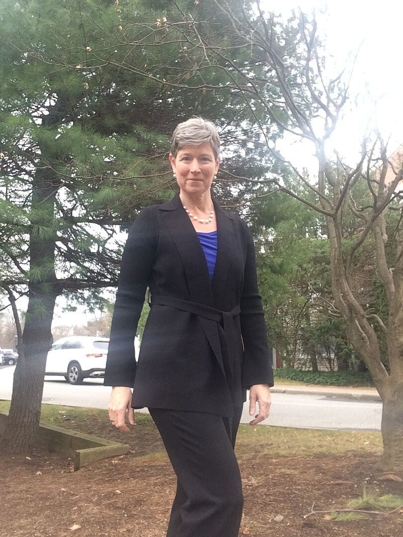 Customer photo review of Merritt Wrap Jardigan :: Black