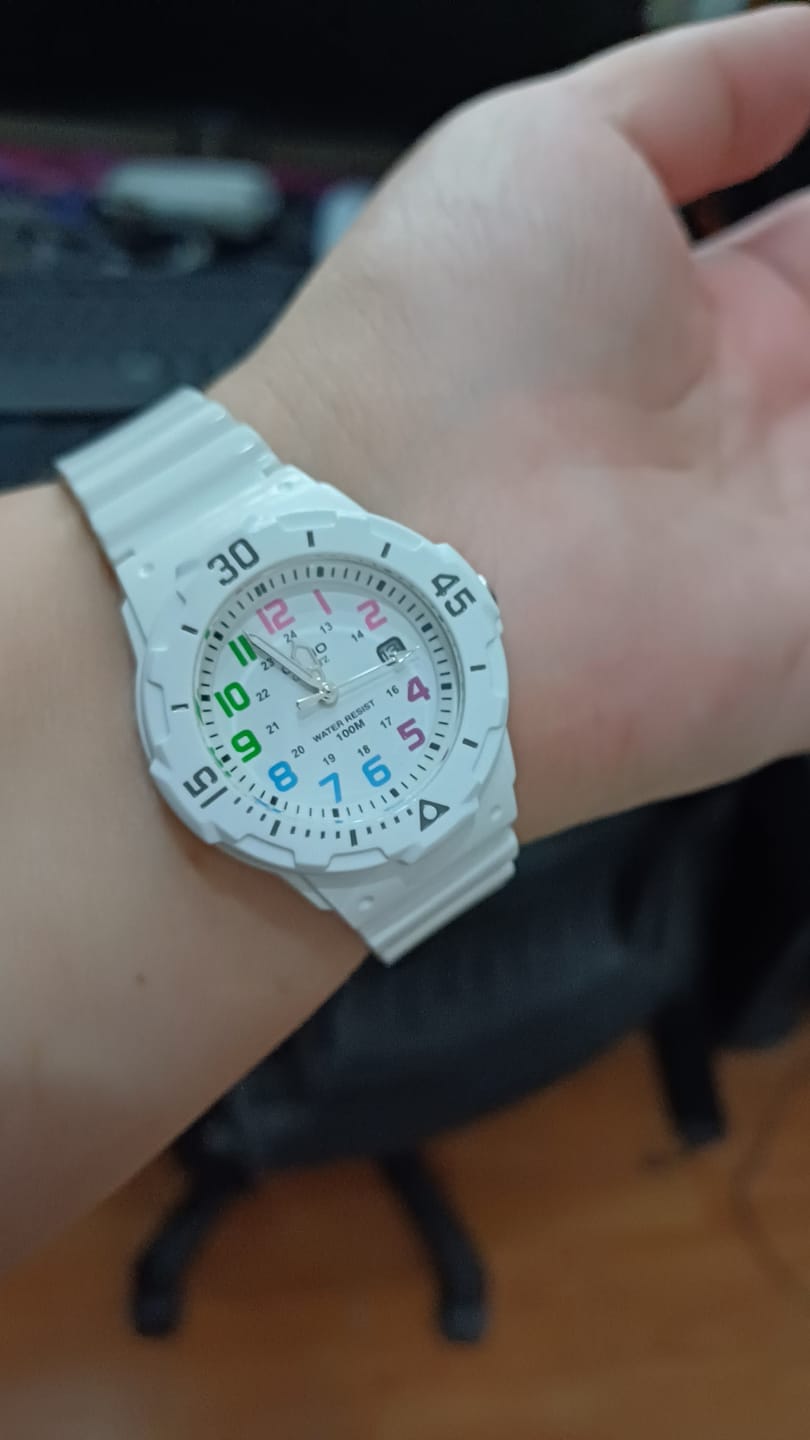 Customer photo review of Reloj Casio Análogo LRW-200H-7BVDF Blanco Mini Buceo