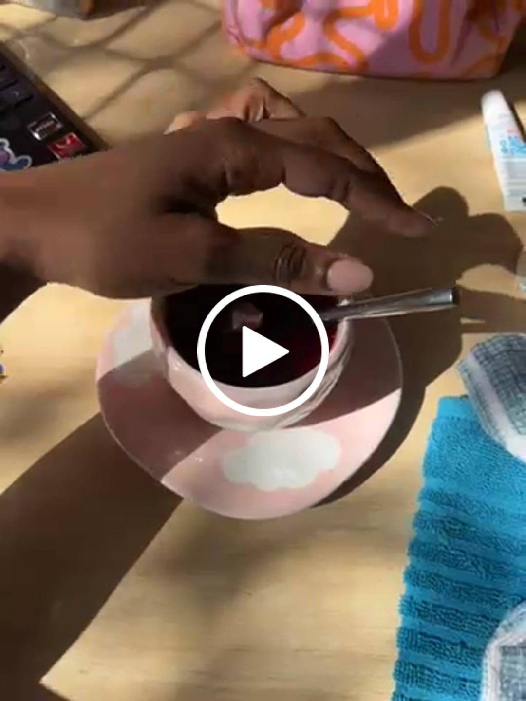 Customer video review of Rosehip & Hibiscus Tea 25 Tea Bags - Certified Organic