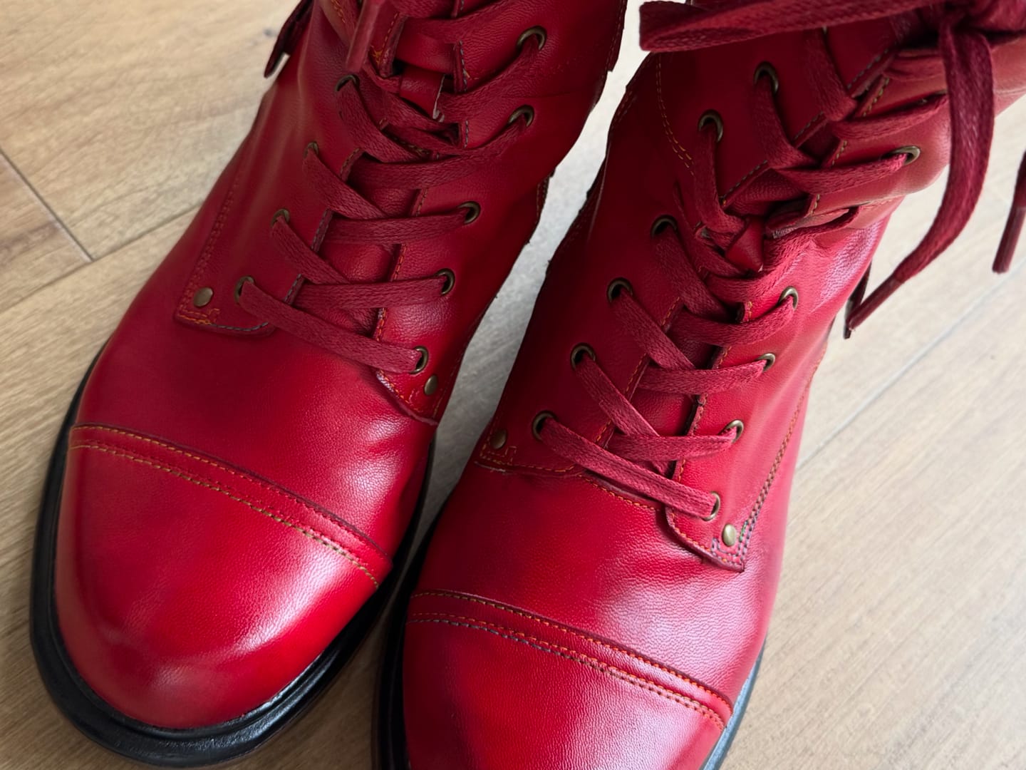 Customer photo review of Comfortable Genuine Leather Boots With Laces And Inside Zippers