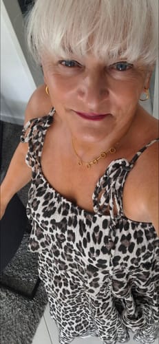 Customer photo review of Spaghettiträger Musselin Kleid beige LEO POWER schwarz/braun