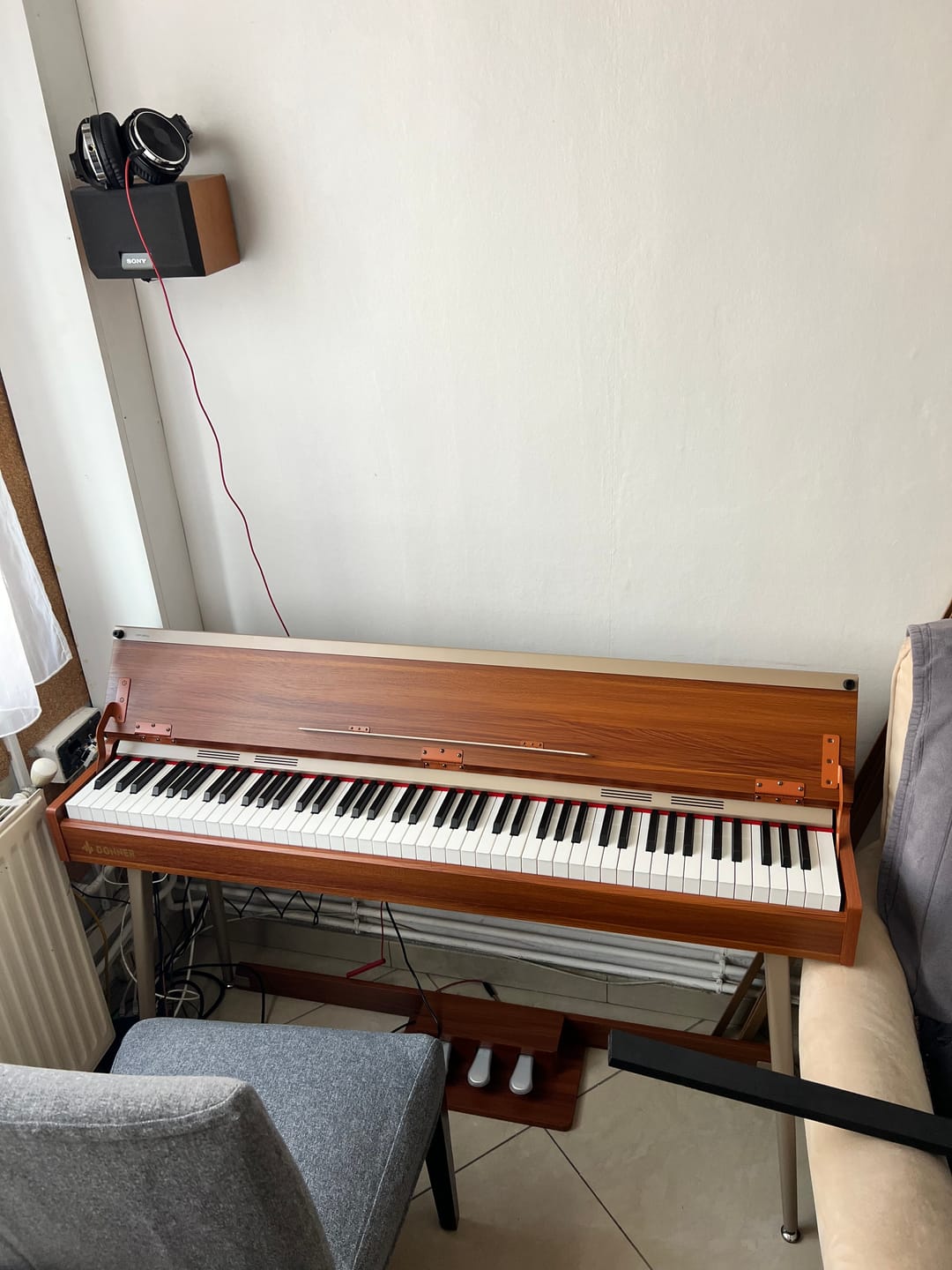 Customer photo review of Donner DDP-80 PLUS Piano numérique Design en bois