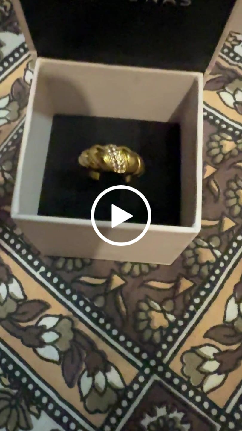 Customer video review of Zirconia Croissant Gold Ring