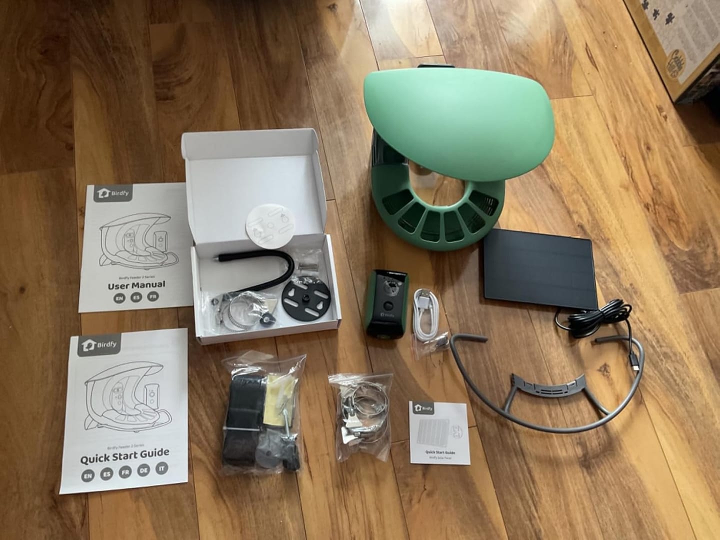 Customer photo review of Birdfy Feeder 2 - Smart Bird Feeder
