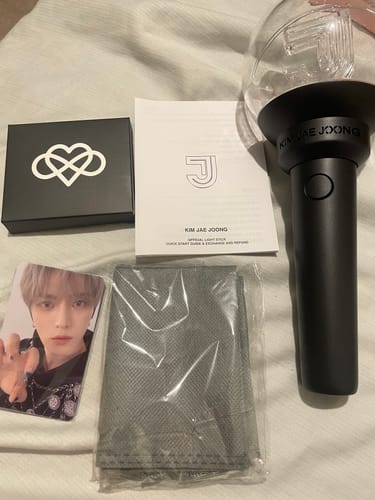 Customer photo review of KIM JAE JOONG OFFICIAL LIGHT STICK [SECRET KODEJ-2]