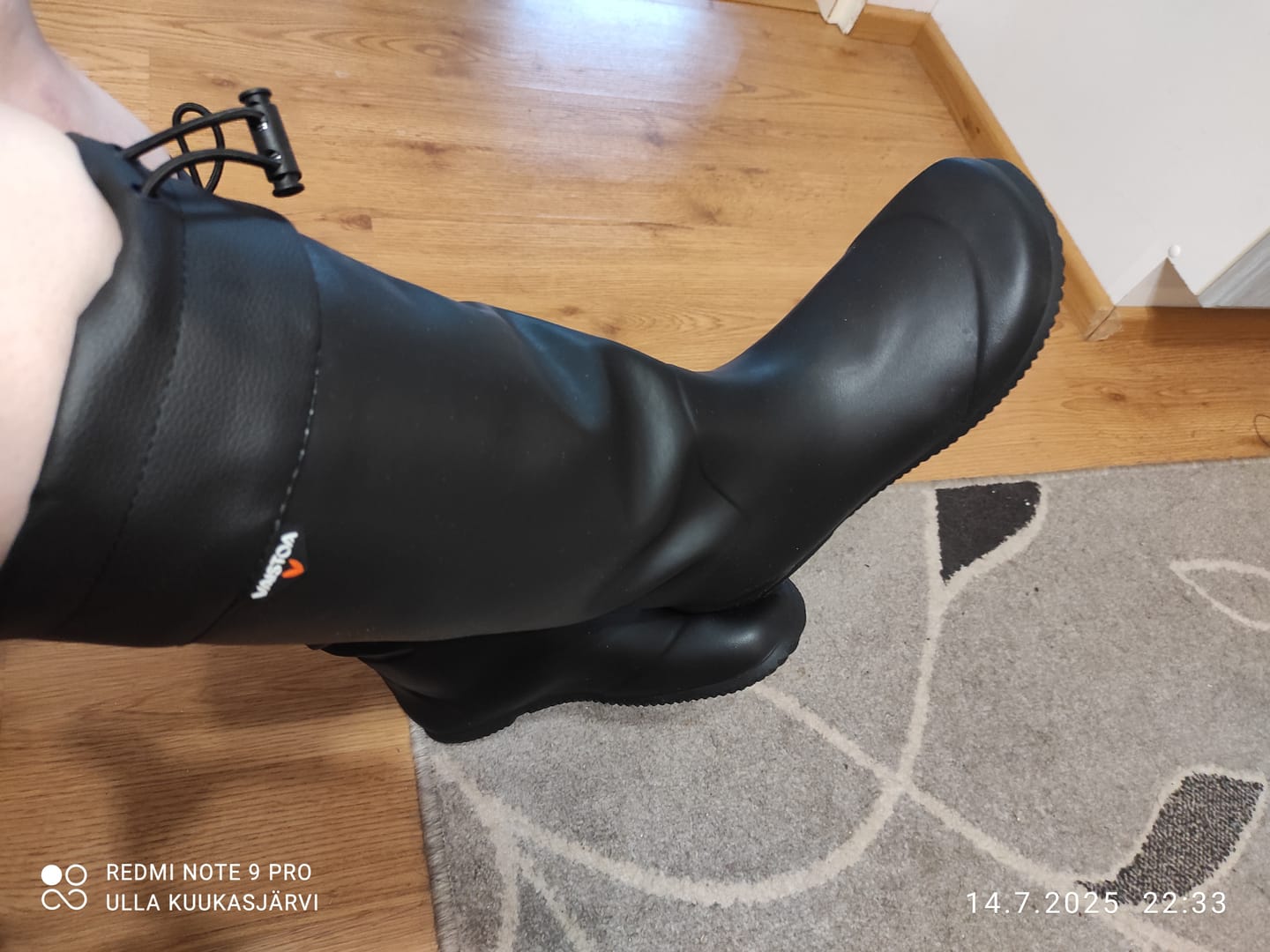 Customer photo review of Vaistoa Katve 2 -paljasjalkakumisaappaat