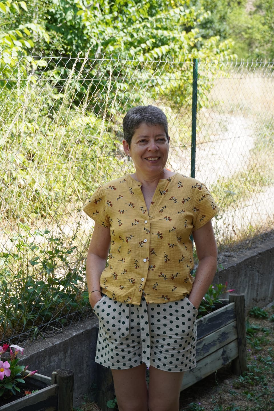 Customer photo review of Blouse Sacha -double gaze de coton fleuri ocre