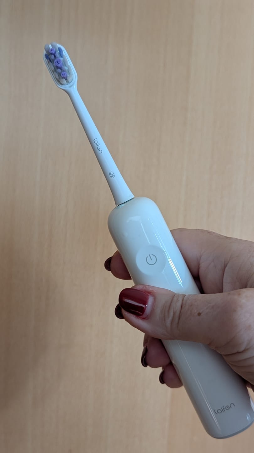 Customer photo review of Laifen Wave Toothbrush Heads
