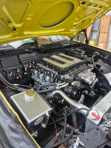 Customer photo review of Gen V LT1/LT4/L83/L86 Valve Cover Breather Attachment for Factory 5/8" Quick Release 10AN Straight Adapter Fitting