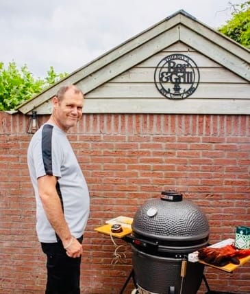 Customer photo review of Custom Made Name Wooden/ Acrylic Bar & Grill BBQ Hoop Sign
