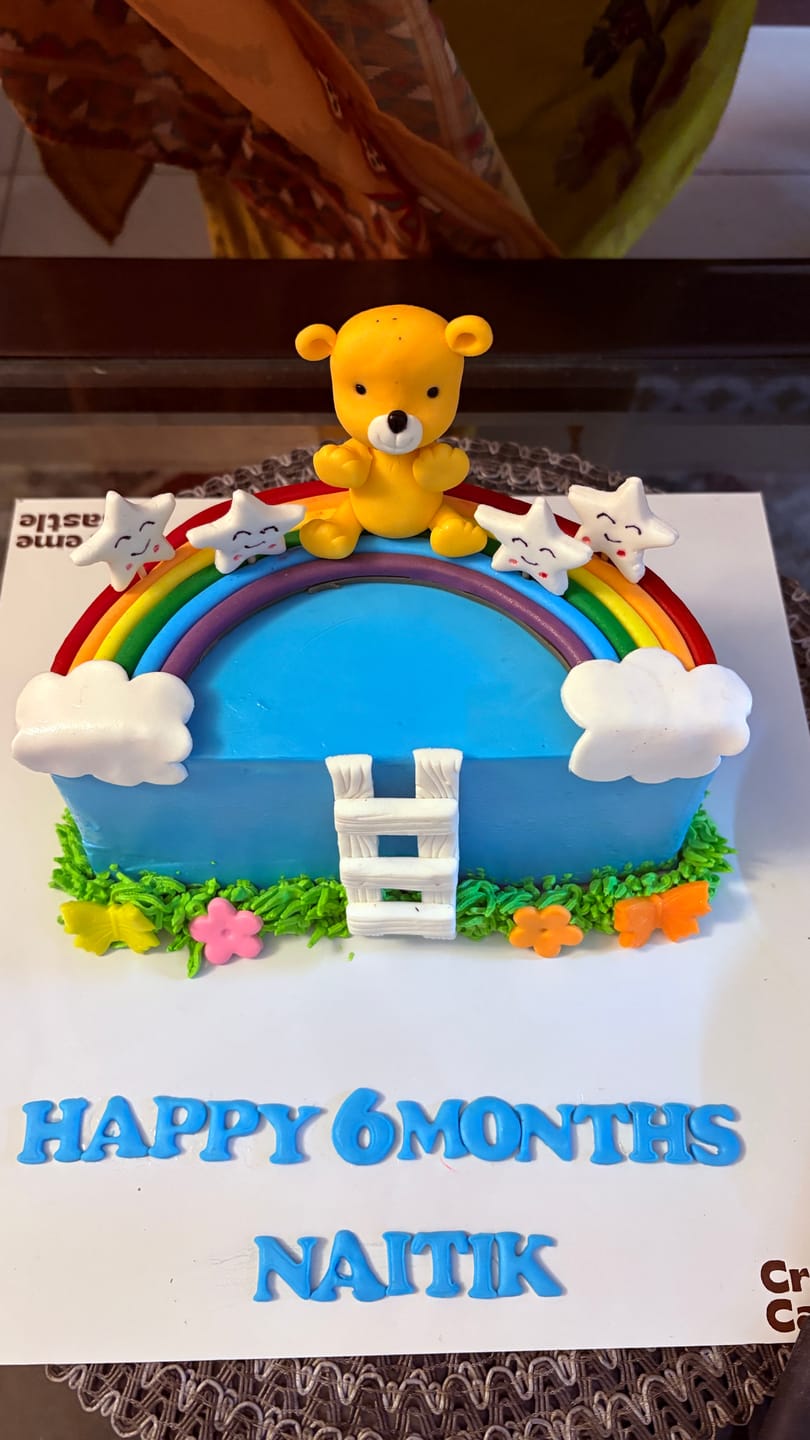 Customer photo review of Teddy Half Design Cake