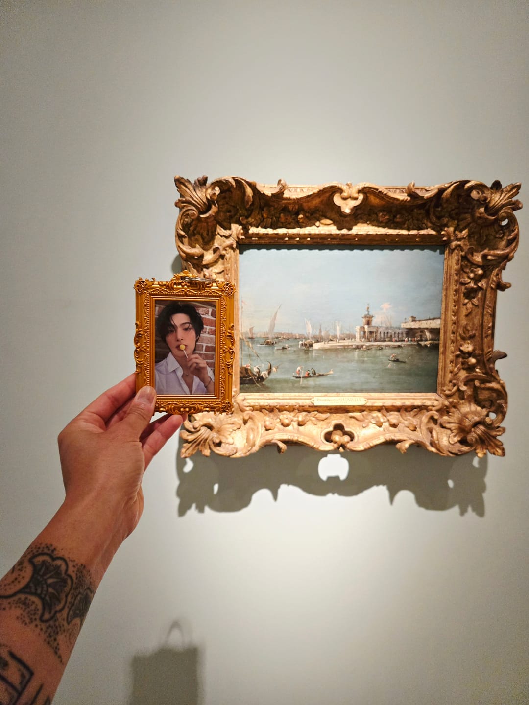Customer photo review of WORK OF ART FRAME PHOTOCARD HOLDER