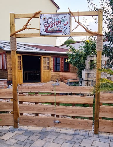 Elfi B. review of Willkommen auf der Terrasse - Outdoor-Türschild image 1 out of 1