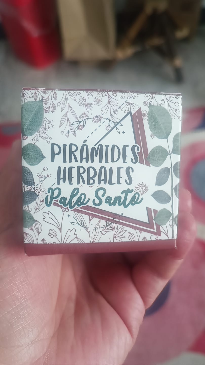 Customer photo review of Palo Santo en pirámides