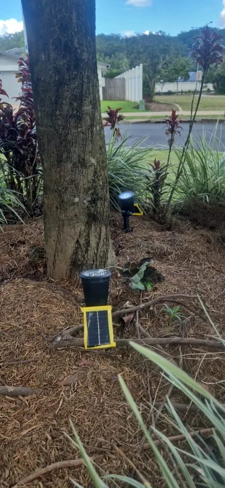 Customer photo review of 9 LED Solar Spot Lights