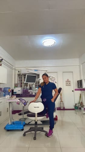 Customer photo review of 3-Pocket MoveTech® Scrub Top Core+ - Women / Navy