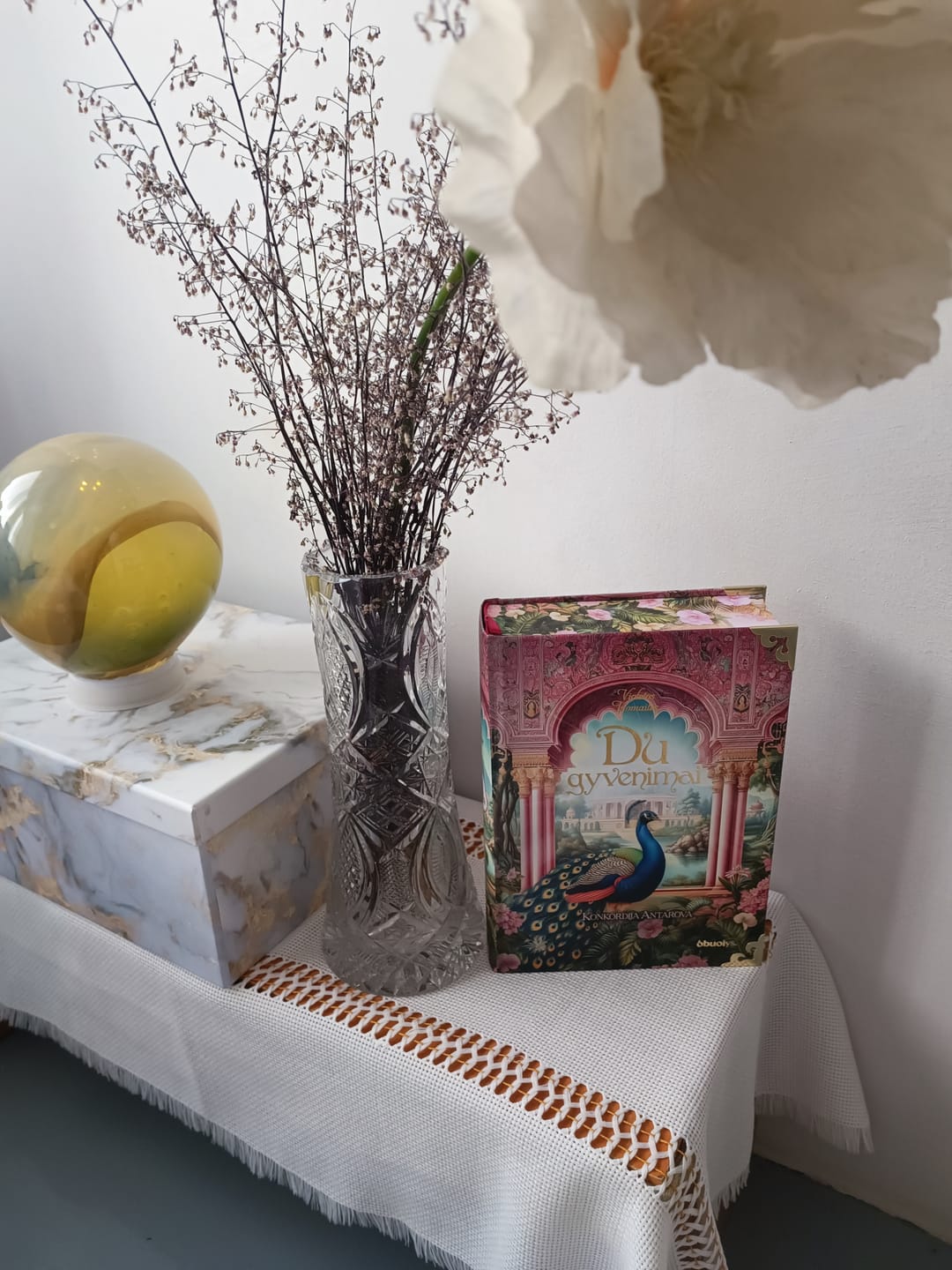 Customer photo review of Du gyvenimai: kultinis dvasinės literatūros šedevras – riboto tiražo kolekcinis leidimas + galimybė personalizuoti + metalo kampai + spalvota puslapių briauna