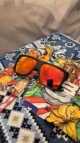 Customer photo review of Mis Raíces  Fire Red