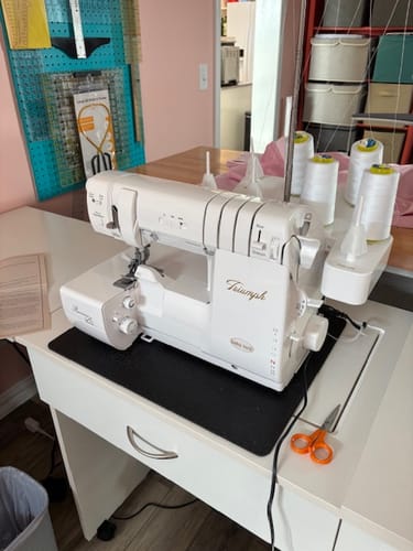 Customer photo review of Baby Lock BLETS8 Triumph Air Threading Serger with FREE Bundle ($499 Value)