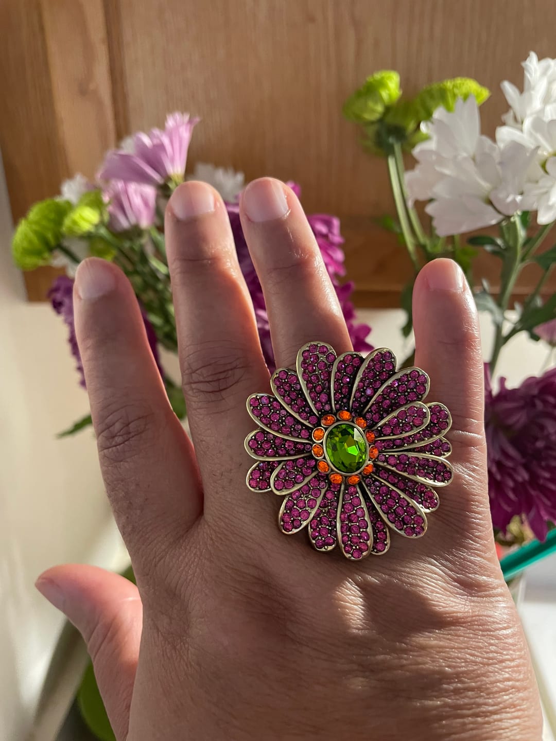 Customer photo review of Heidi Daus®"Gerber Daisy Crazy" Crystal Floral Ring