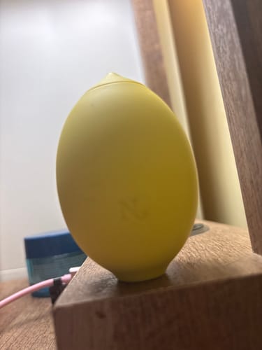 Customer photo review of Lem Clitoral Massager