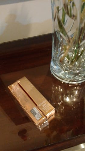 Customer photo review of O.TWO.O HAUTE GALAXY SWIRL LIQUID HIGHLIGHTER