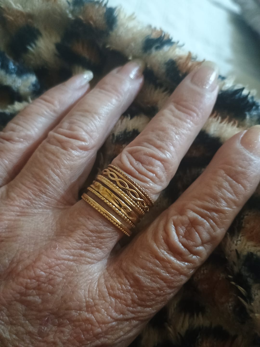 Customer photo review of Anel Royale Ajustável Banhado em Ouro 18k
