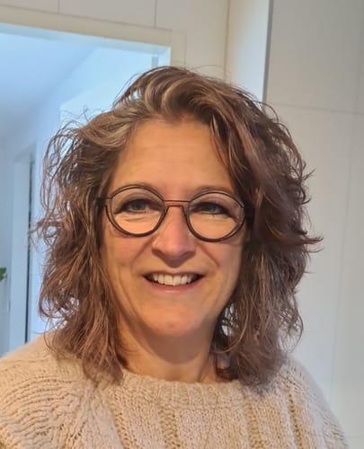 Customer photo review of Instant Dye Shampoo