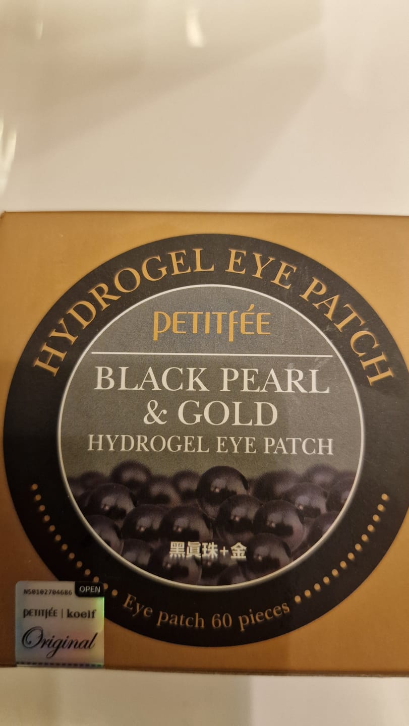Customer photo review of Petitfée Black Pearl & Gold Hydrogel Øyemasker (60stk)