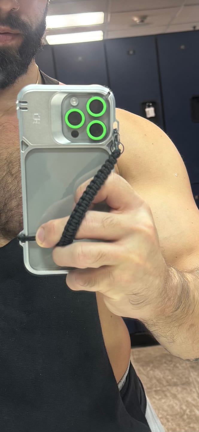 Customer photo review of DANGO COVERT CASE FOR IPHONE 15 PRO MAX